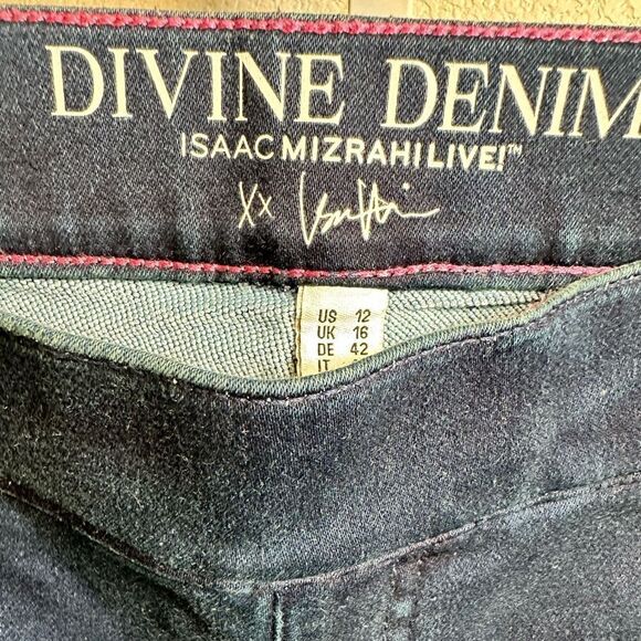 NWOT Isaac Mizrahi Women’s Pull On Devine Denim Medium Indigo Jeans - Size 12 - Picture 6 of 7